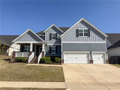 902 Chancery Ln, Cave Springs, AR 72718
