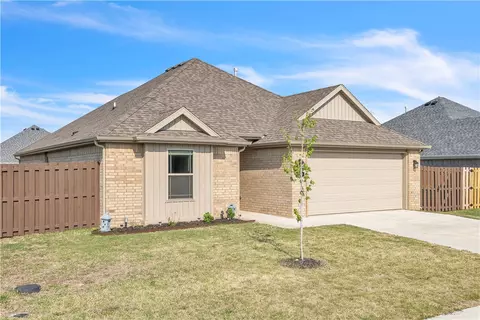 299 W Tyler Rd, Farmington, AR 72730