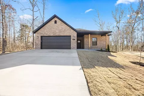 16 Bellingham Ln, Bella Vista, AR 72714