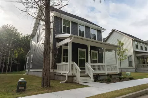 953 S Waxflower Ave, Fayetteville, AR 72701
