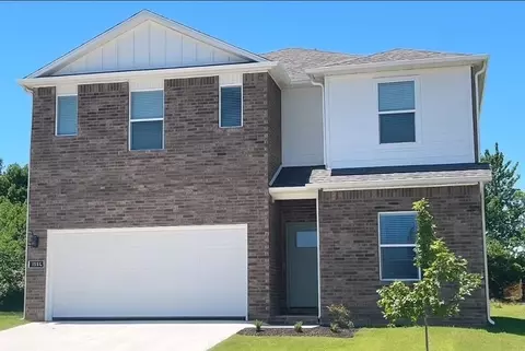 1962 Larkspur St, Springdale, AR 72762