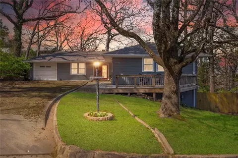 1139 N Sunset Dr, Fayetteville, AR 72701
