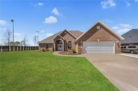311 S Sundown Dr, Farmington, AR 72730