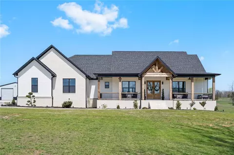 19300 Hughes Rd, Garfield, AR 72732