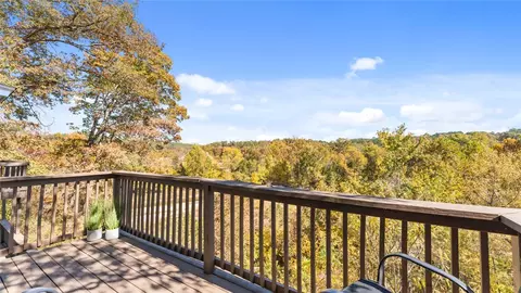 44 Fenchurch Dr, Bella Vista, AR 72715