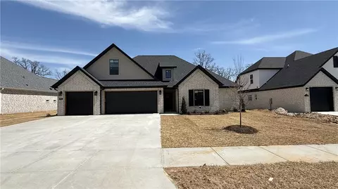 1292 Carrara St, Springdale, AR 72762