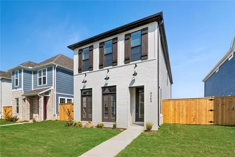 4364 W Bronco Dr, Fayetteville, AR 72704