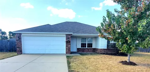 3358 Alliance Dr, Springdale, AR 72764