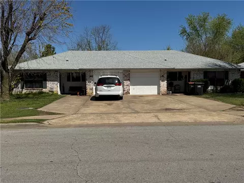 2916 Adrian Ave, Springdale, AR 72764