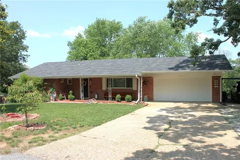 701 Crossbow Rd, Huntsville, AR 72740