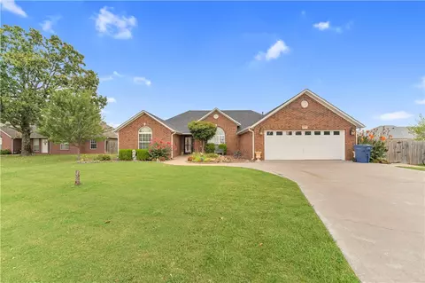 9005 E Covington Rd, Siloam Springs, AR 72761