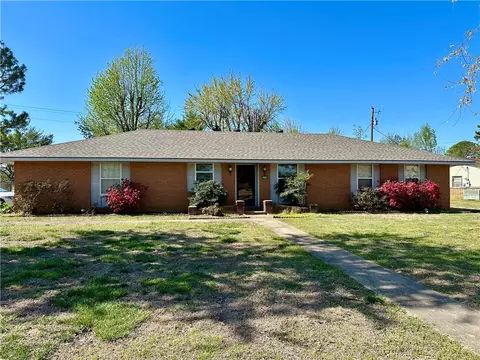 2000 Magnolia St, Rogers, AR 72758