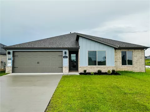 6405 NW Harley St, Bentonville, AR 72713