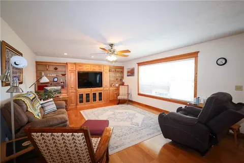 320 Hester Dr, Harrison, AR 72601 photo 4