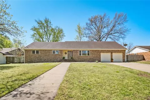 1910 Jefferson St, Siloam Springs, AR 72761