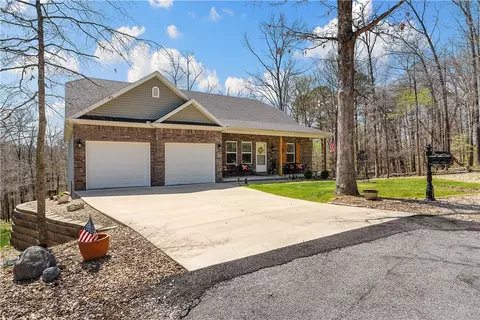 6 Kirkham Ln, Bella Vista, AR 72714