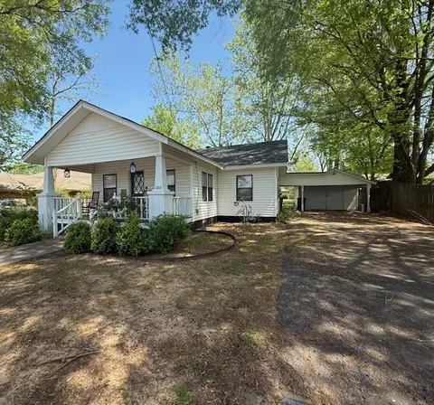 1008 N Boston Pl, Russellville, AR 72801