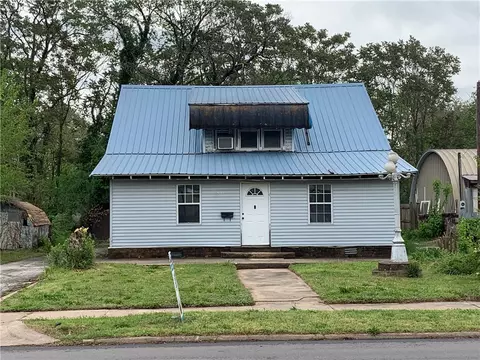 603 Holcomb St, Springdale, AR 72764