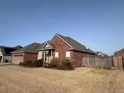 2210 Clara St, Searcy, AR 72143