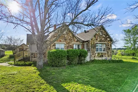 115 E 14 Hwy, Lead Hill, AR 72644