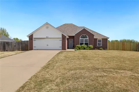 413 Emerald St, Lowell, AR 72745