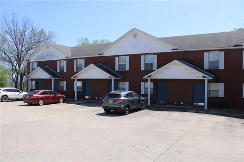 47-61 E 87-89 E Rock St, Fayetteville, AR 72701