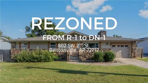 802 SW 2nd St, Bentonville, AR 72712