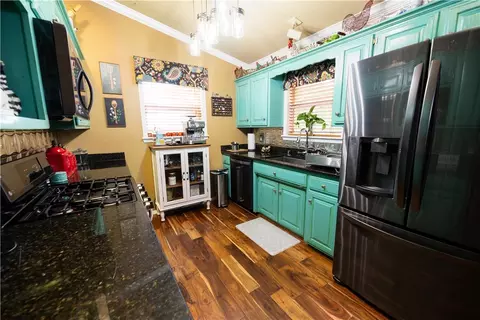 Kitchen - 50 S Cedar Ave, West Fork, AR 72774 photo 2 of 2