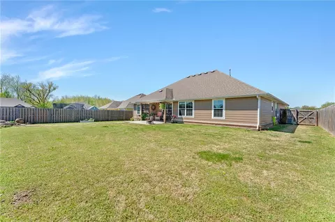 Exterior - 4091 Ridgeton St, Springdale, AR 72764 photo 6 of 7