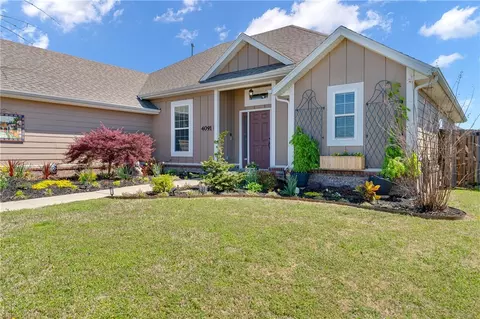 Exterior - 4091 Ridgeton St, Springdale, AR 72764 photo 2 of 7