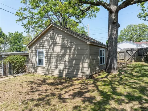 Exterior - 2209 Z St, Fort Smith, AR 72901 photo 7 of 10