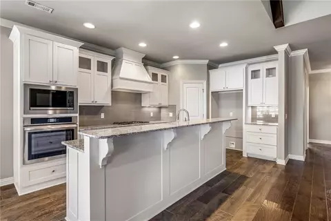 Kitchen - 348 Penzo Ave, Springdale, AR 72762 photo 2 of 2
