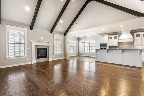 Living - 348 Penzo Ave, Springdale, AR 72762 photo 3 of 4