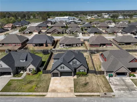 View/Area - 348 Penzo Ave, Springdale, AR 72762 photo 3 of 7