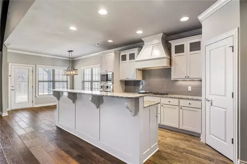 Kitchen - 348 Penzo Ave, Springdale, AR 72762 photo 1 of 2
