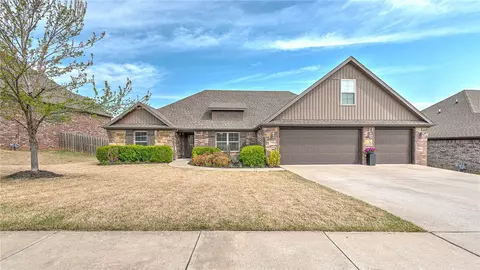 1730 Abbey Ln, Centerton, AR 72719