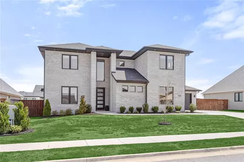 4205 87th Pl, Bentonville, AR 72713