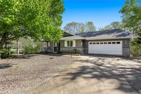 35 Lockerbie Dr, Bella Vista, AR 72715
