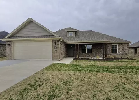982 Maple View St, Springdale, AR 72762