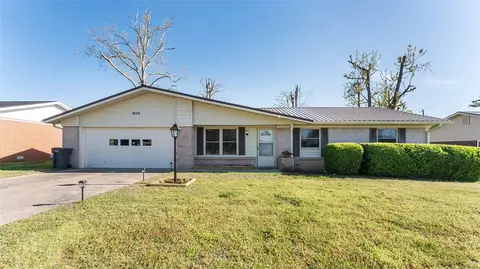 1606 Magnolia St, Rogers, AR 72758