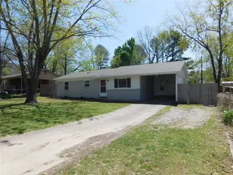 37 Centerwood St, West Fork, AR 72774