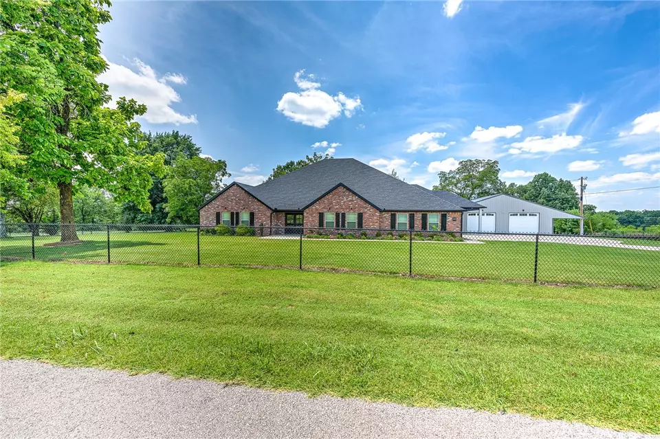 Exterior - 1563 Ardemagni Rd, Springdale, AR 72762 photo 10 of 10
