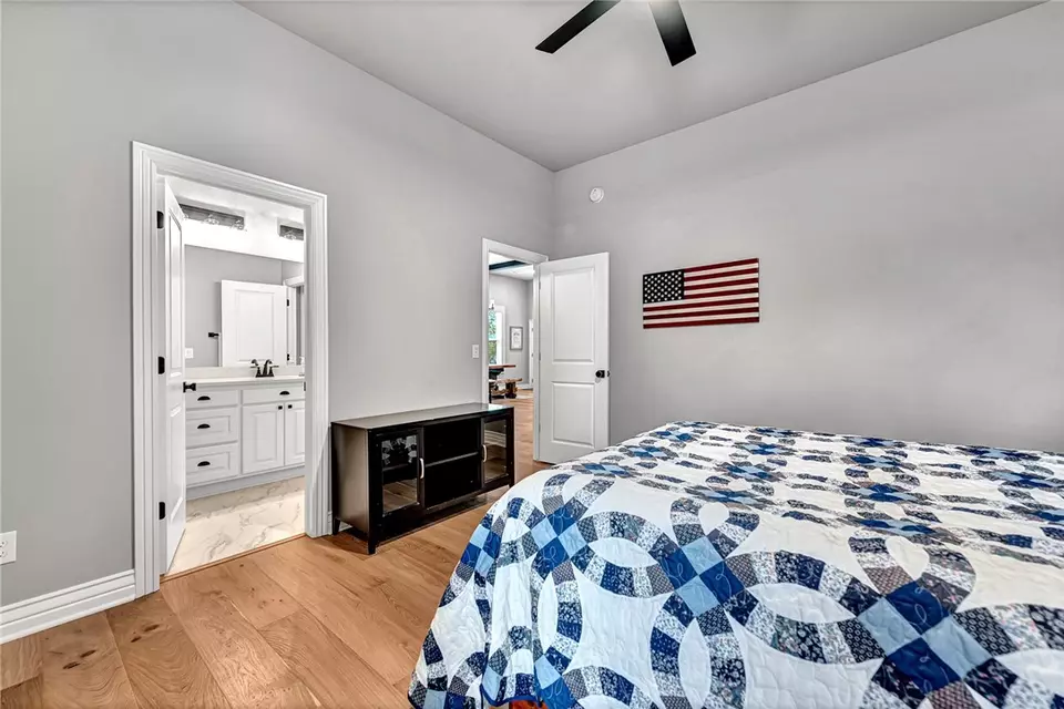Bedroom - 1563 Ardemagni Rd, Springdale, AR 72762 photo 2 of 9