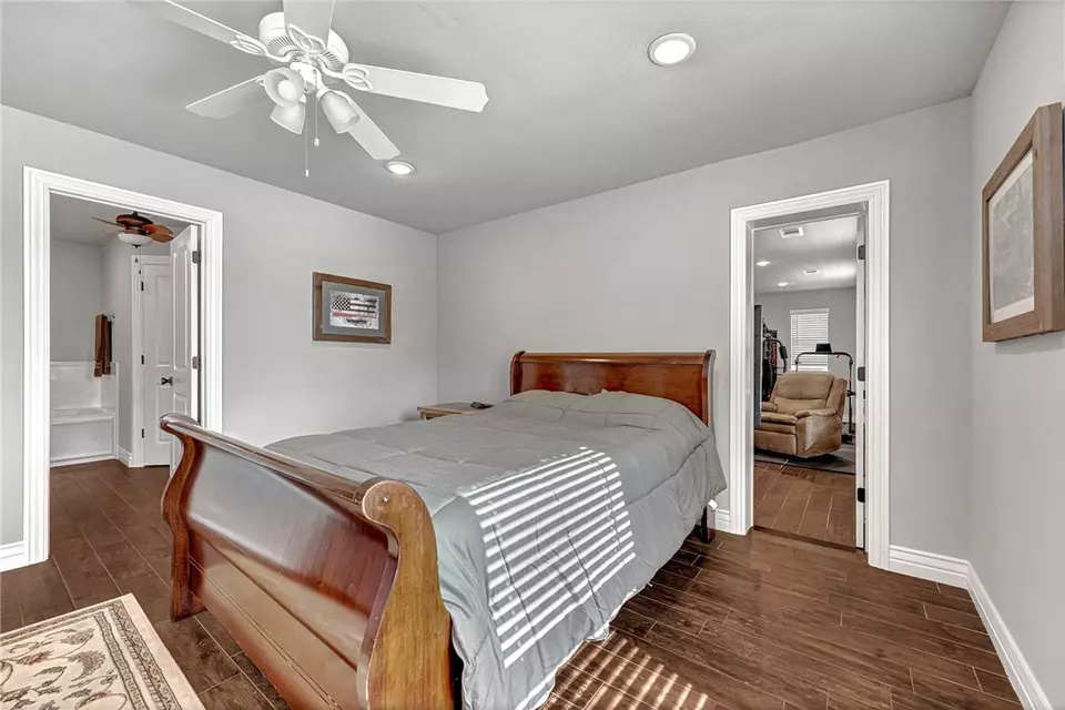 Bedroom - 1563 Ardemagni Rd, Springdale, AR 72762 photo 5 of 9
