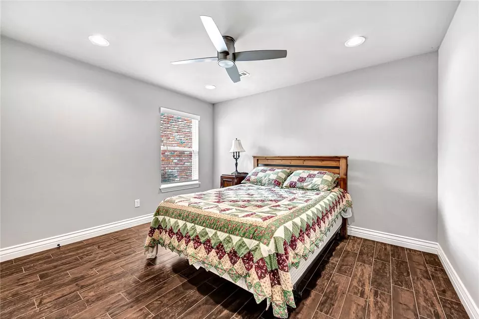Bedroom - 1563 Ardemagni Rd, Springdale, AR 72762 photo 6 of 9