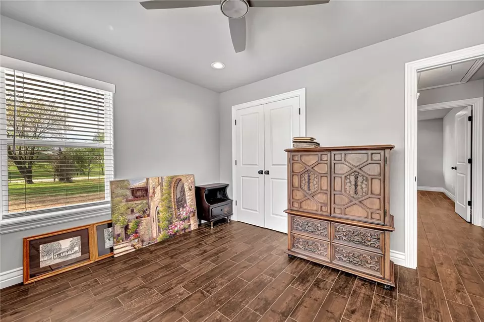 Bedroom - 1563 Ardemagni Rd, Springdale, AR 72762 photo 8 of 9