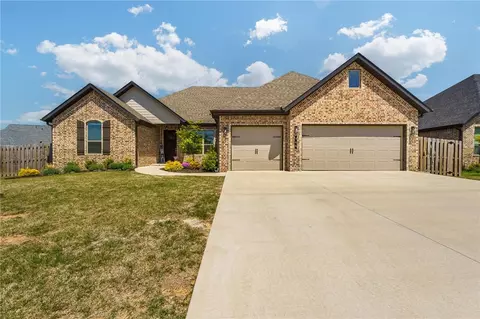 944 Budrio Ave, Springdale, AR 72762