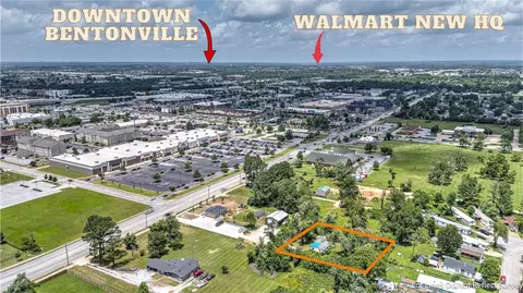 311 12 Promenade Blvd, Rogers, AR 72758