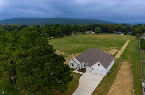 11939 Clyde Carnes Rd, Farmington, AR 72730