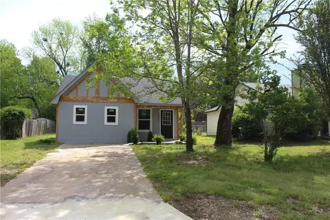2206 S Hartford Cv, Russellville, AR 72802